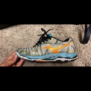 Mizuno Wave Paradox Running Shoes